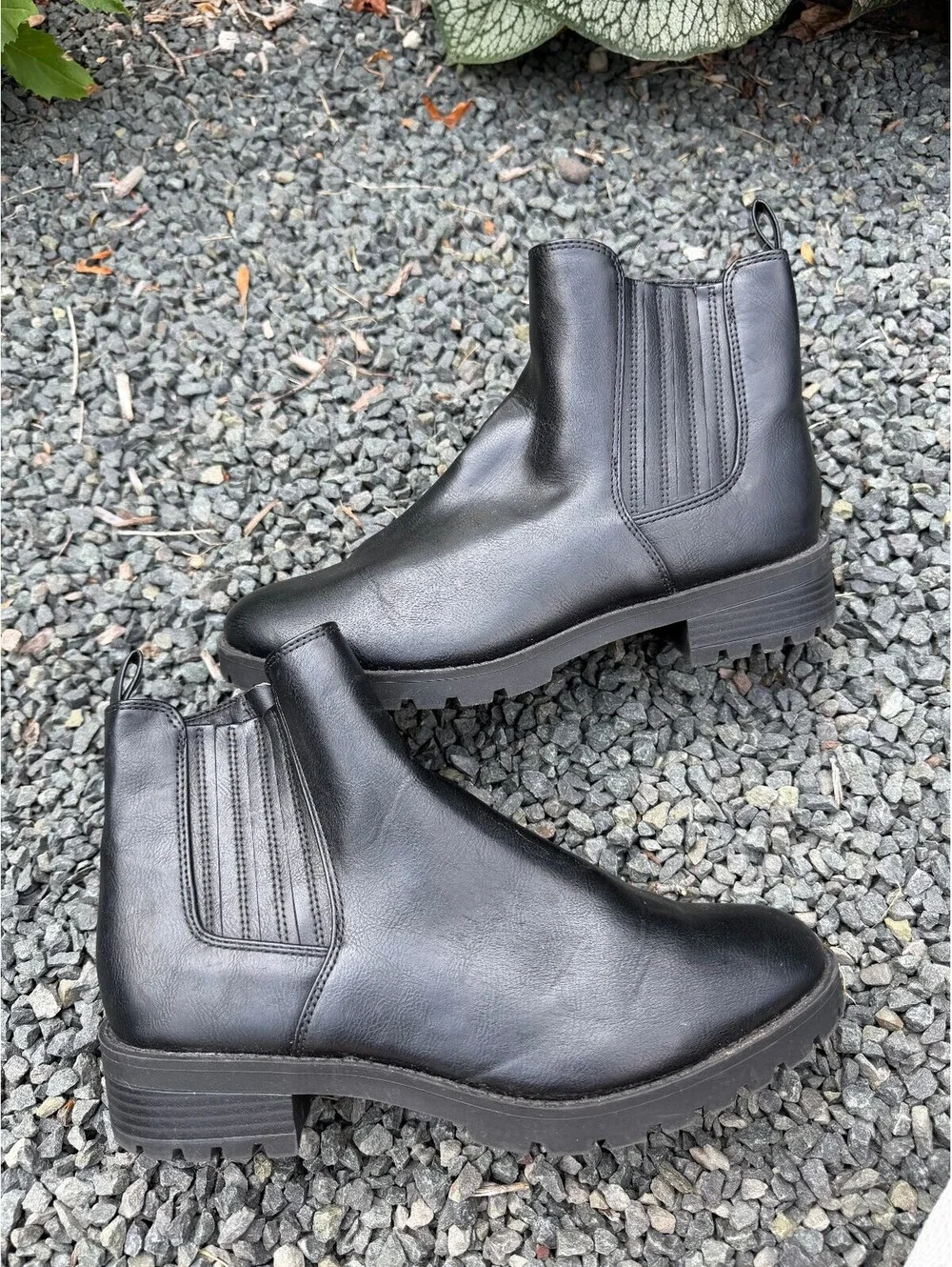 Black Time & Tru Chelsea Boots Size 10W 8.5M